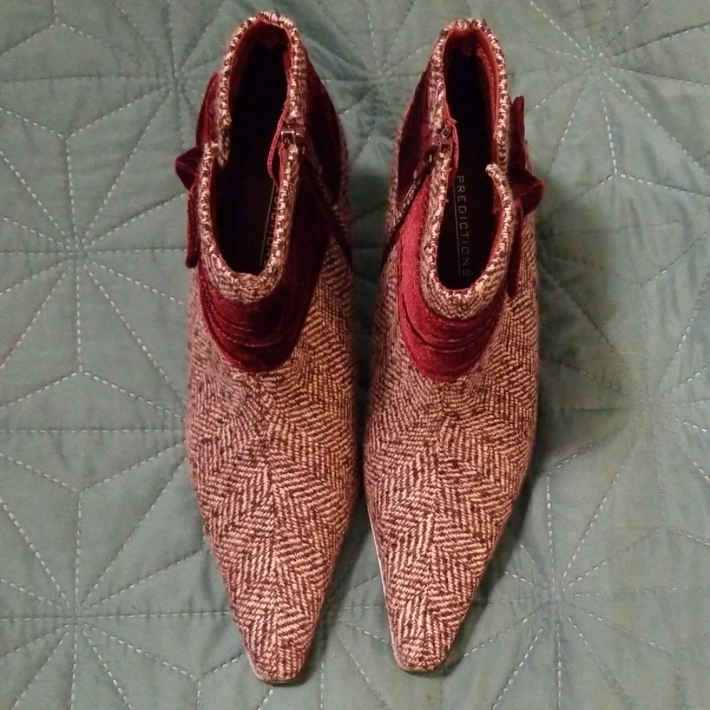 Booties like new